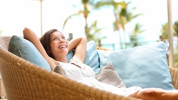 Patient in Hamden relaxing with Invisalign